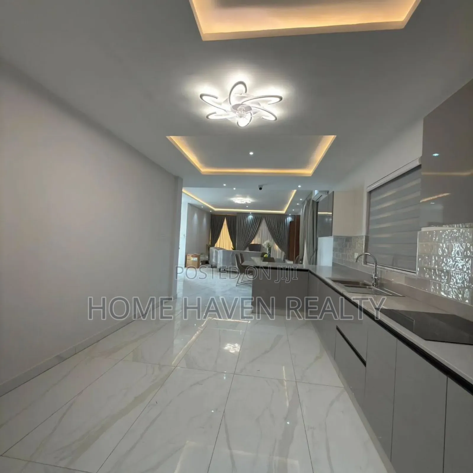 3bdrm House in East Airport, Tseaddo for sale in Tseaddo