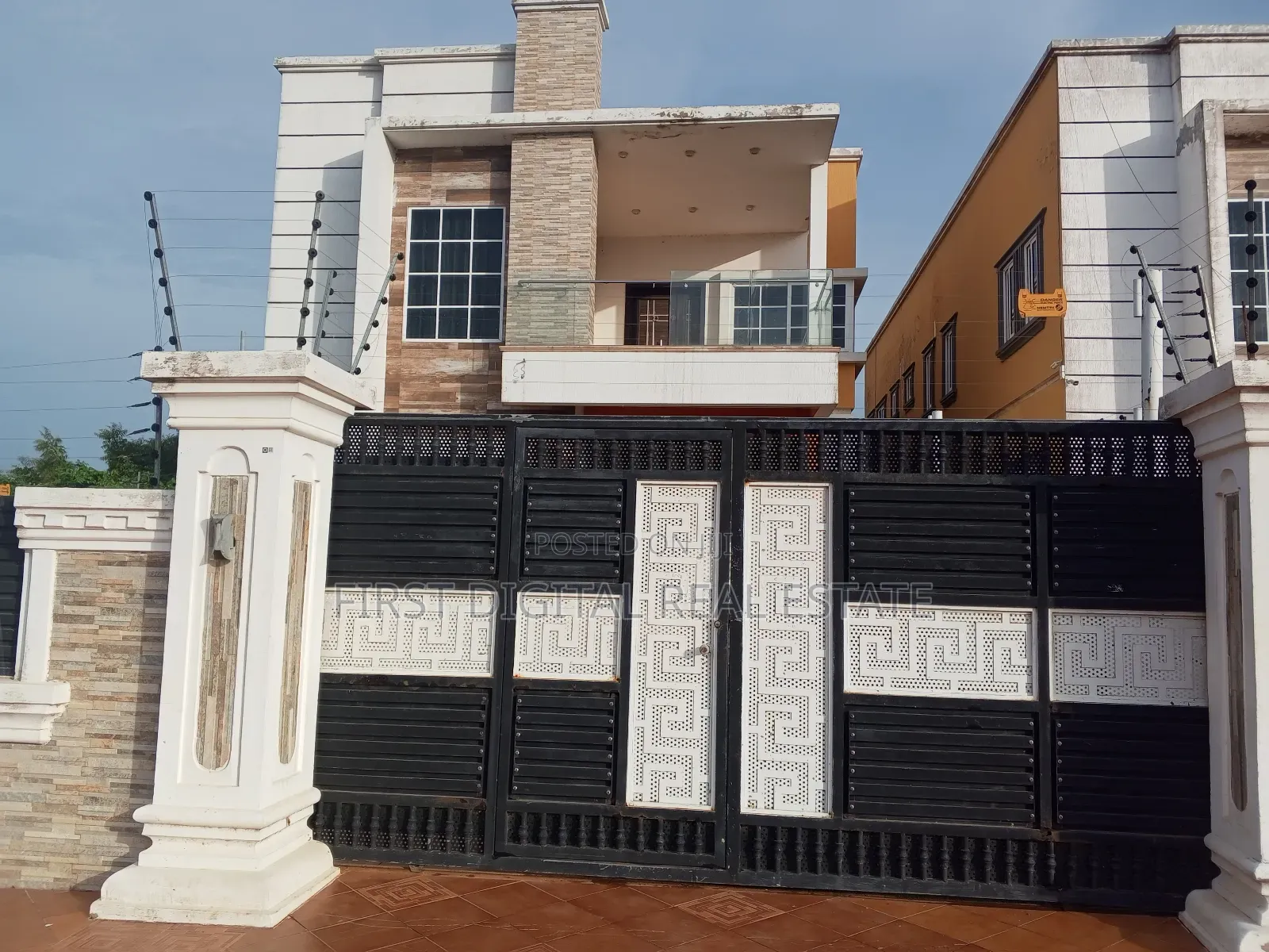 4bdrm House in First Digital Real, West Hills Mall Area for rent in West Hills Mall Area