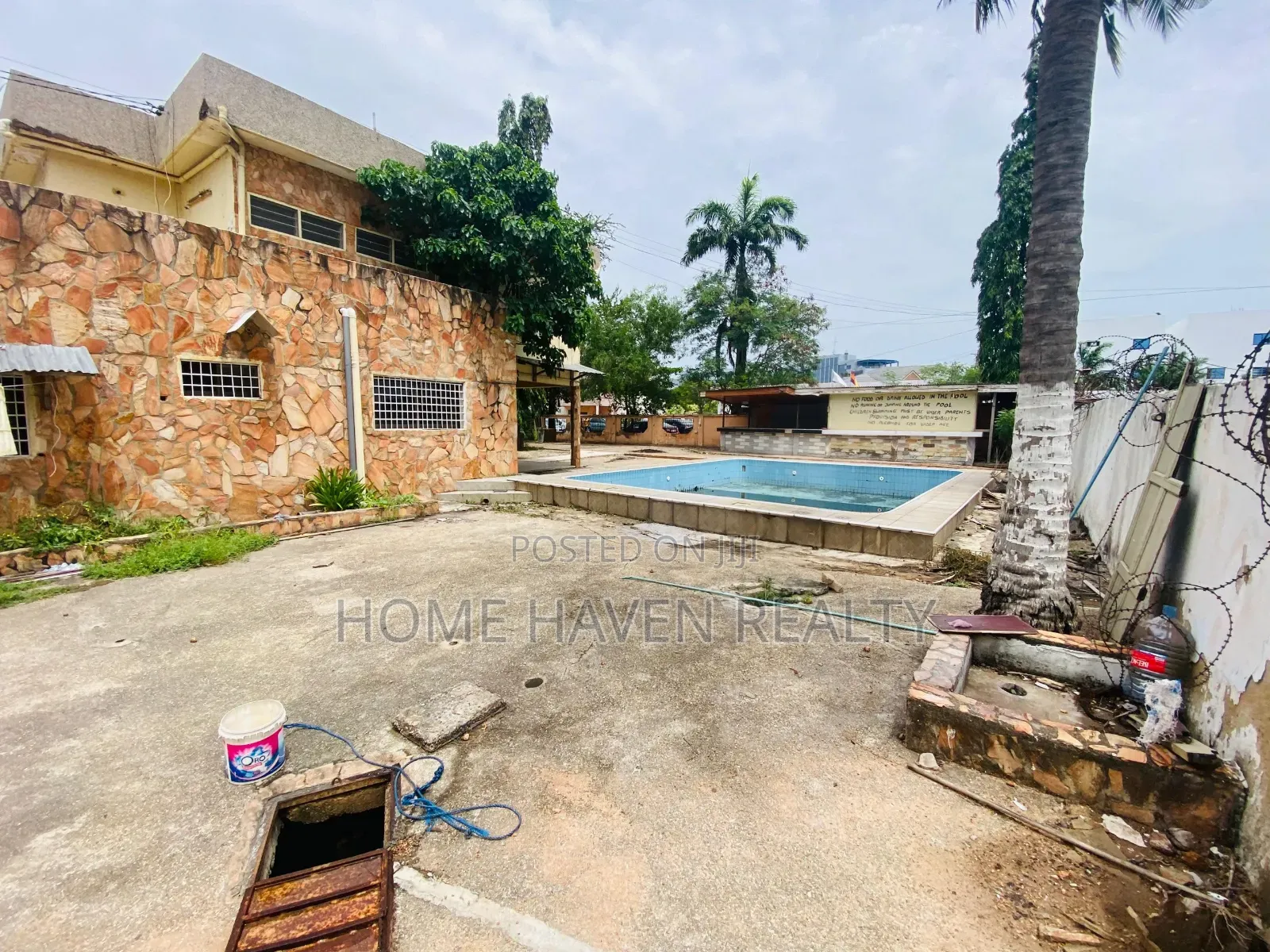 0.49 Acre Land for Sale at Dzorwulu in Dzorwulu