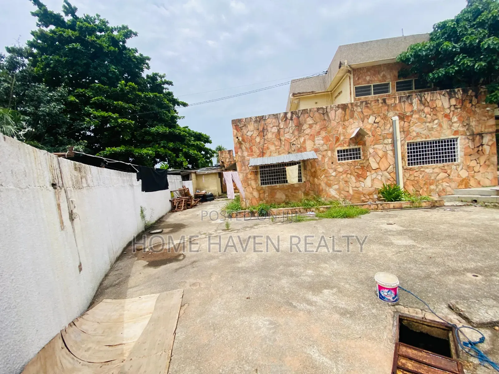 0.49 Acre Land for Sale at Dzorwulu in Dzorwulu
