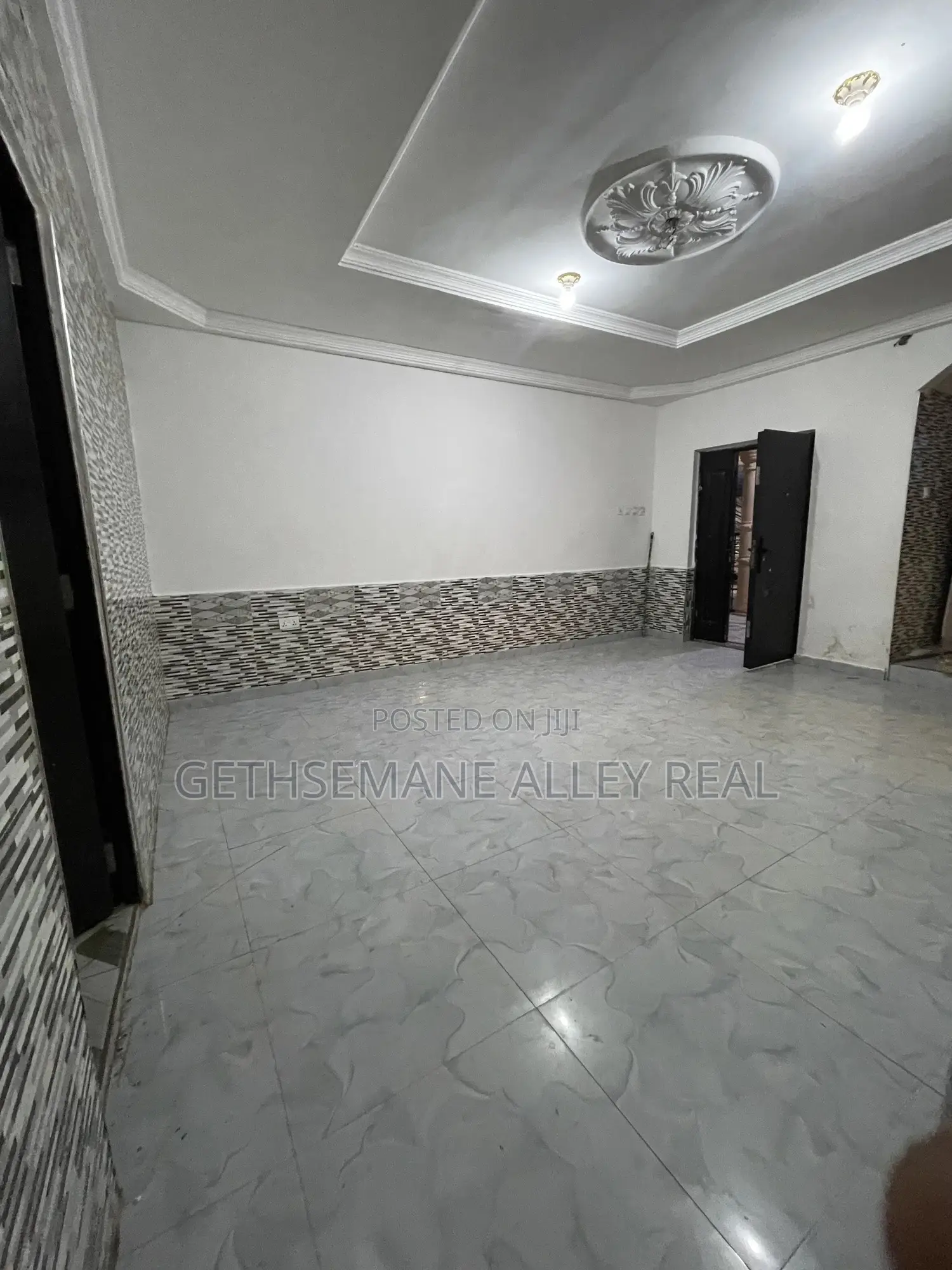 2bdrm Apartment in Gethsemeny Alley, West Hills Mall Area for rent in West Hills Mall Area