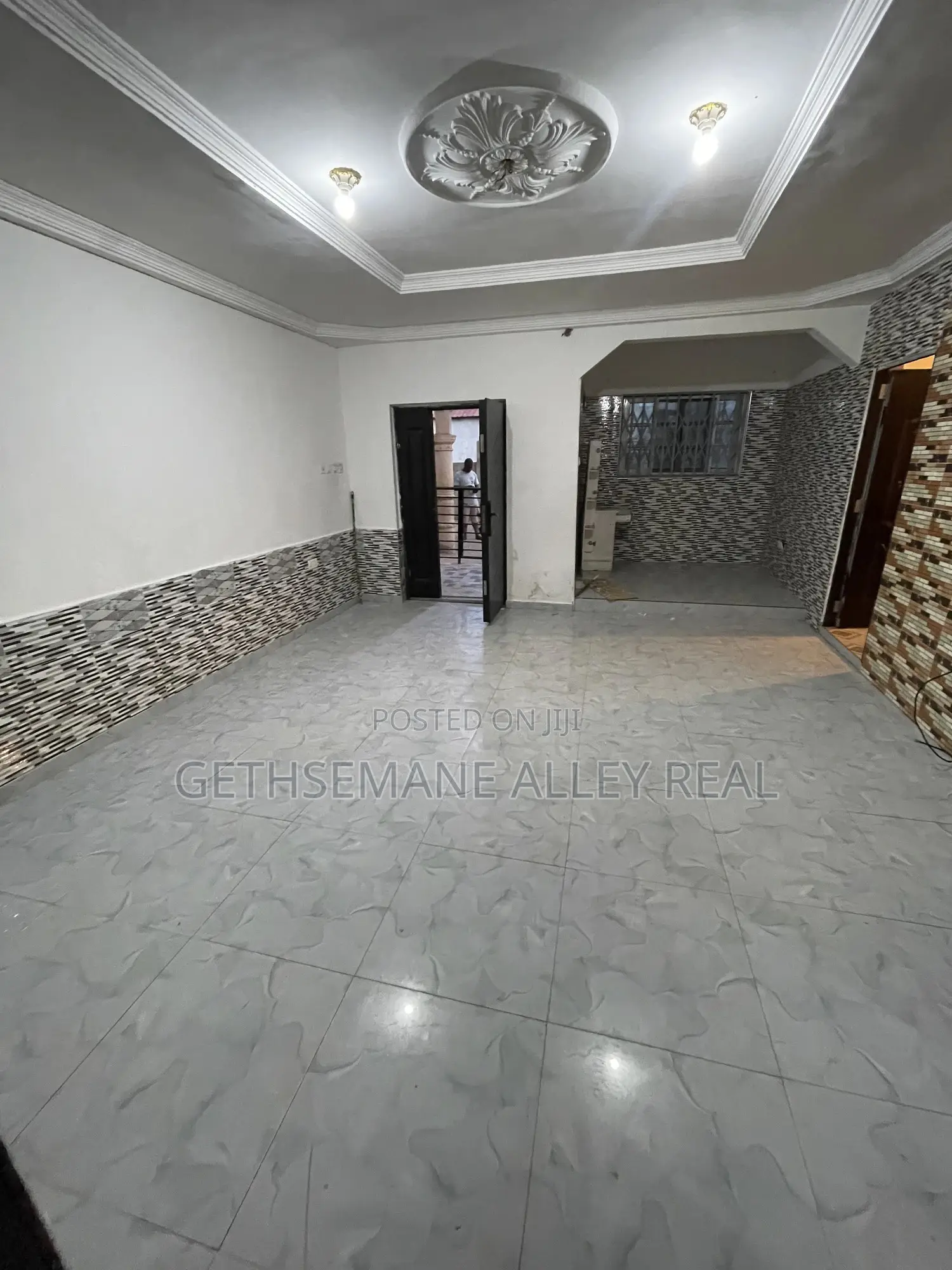 2bdrm Apartment in Gethsemeny Alley, West Hills Mall Area for rent in West Hills Mall Area