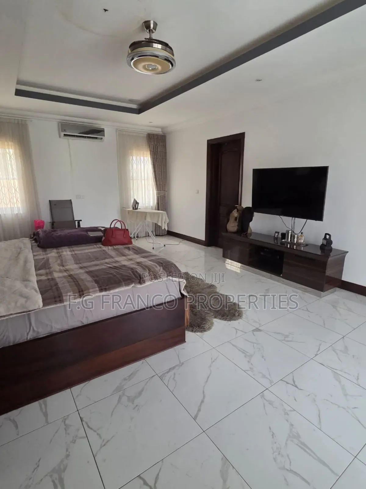 5bdrm House in Kg Franco Properties, Spintex for sale in Spintex