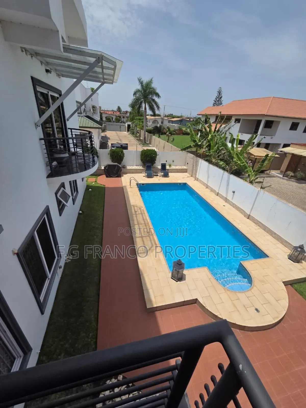 5bdrm House in Kg Franco Properties, Spintex for sale in Spintex