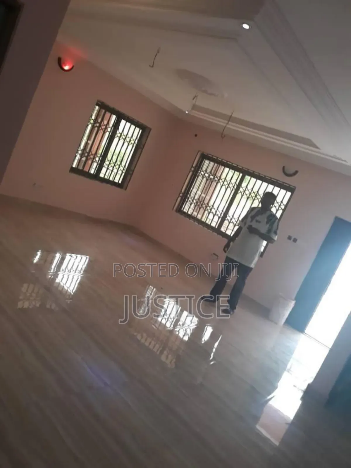 14bdrm Apartment in Aboam Kwabenya for sale in Kwabenya