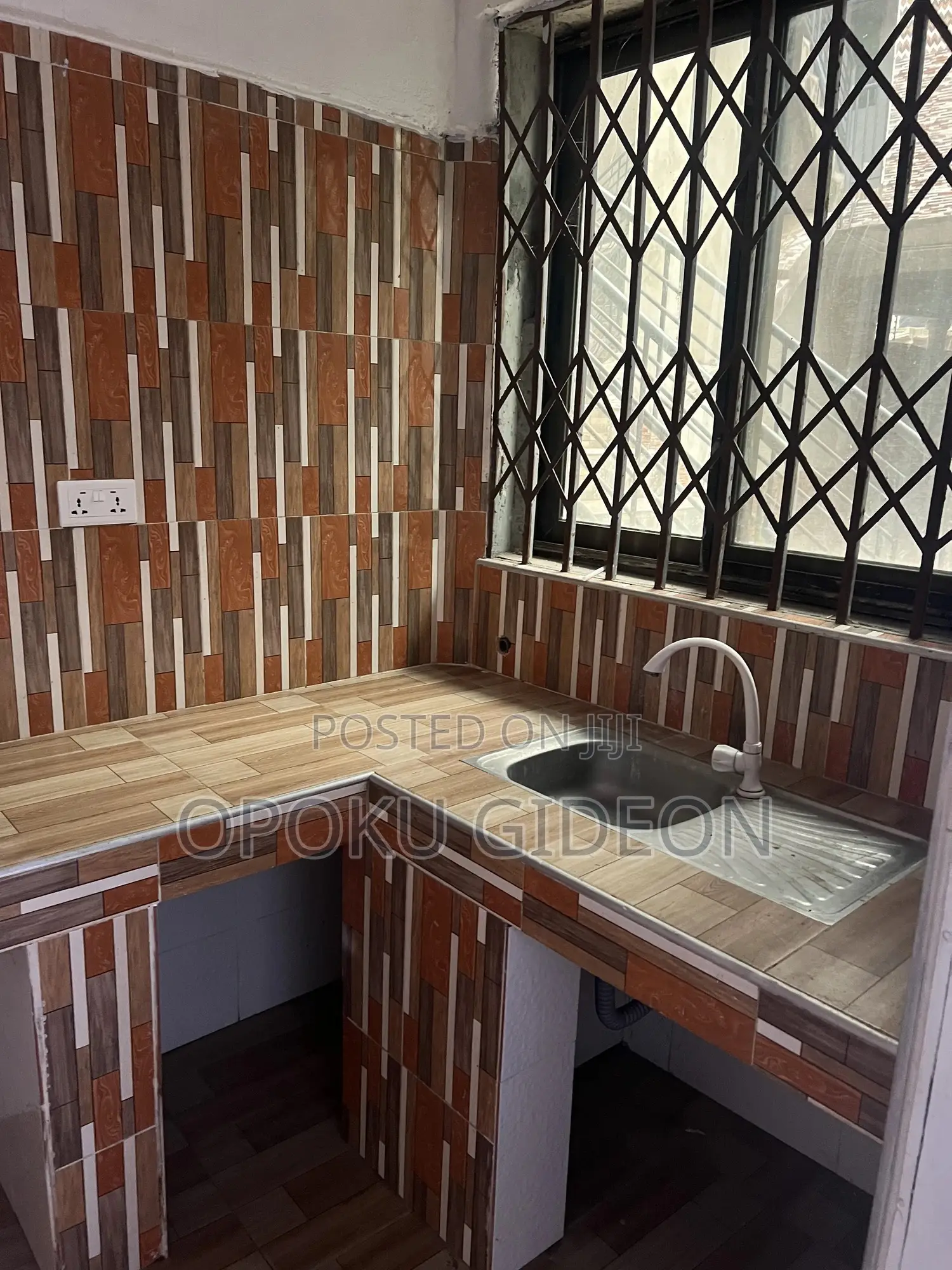 1bdrm Room & Parlour in Canada, Olebu for rent in Olebu