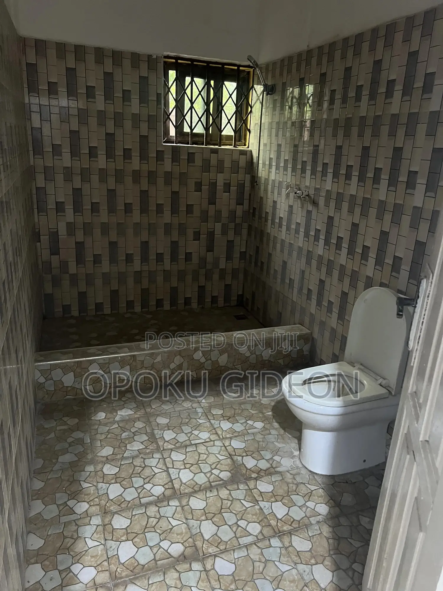 1bdrm Room & Parlour in Canada, Olebu for rent in Olebu