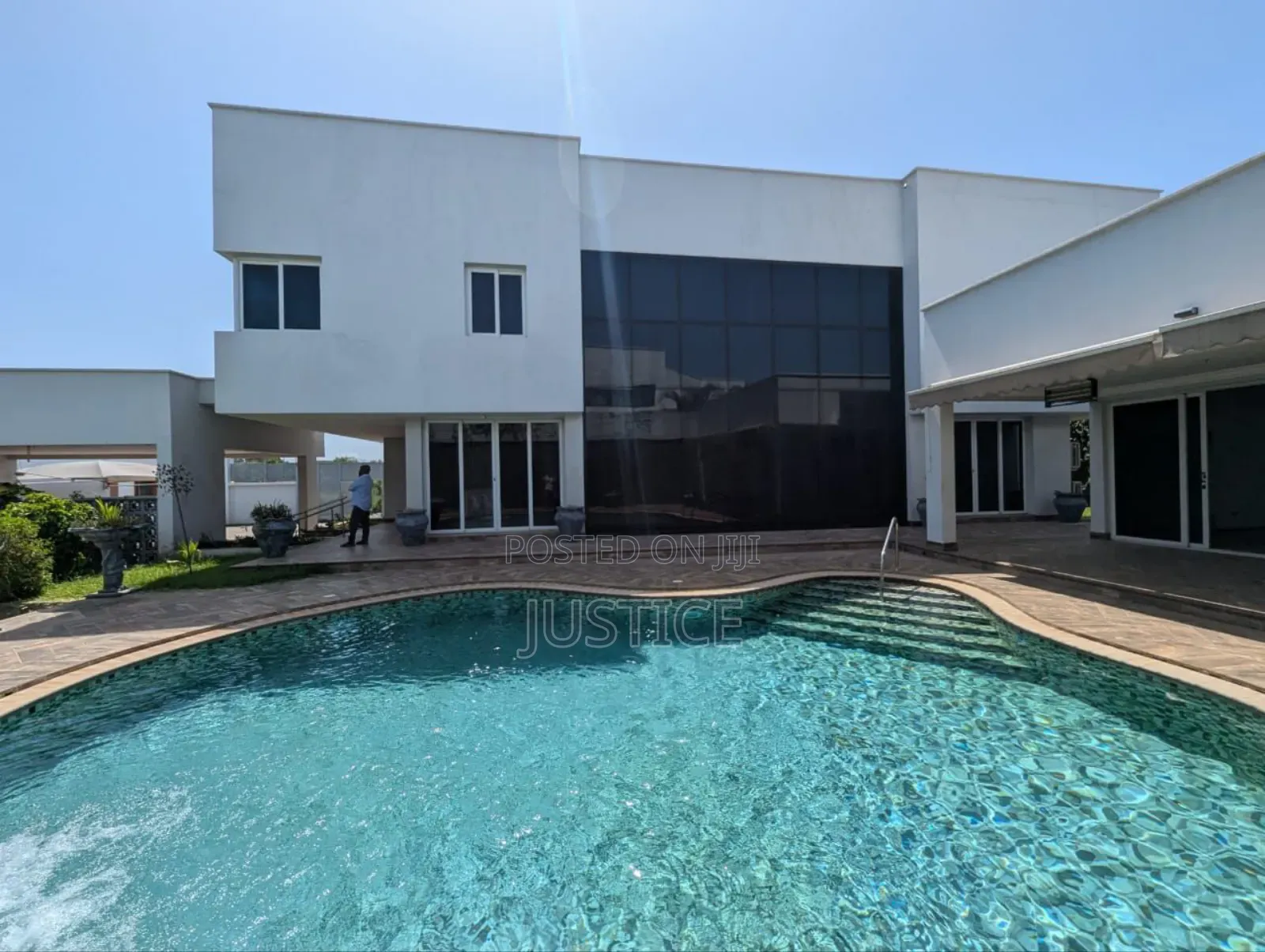 4bdrm Mansion in Airport Hills Estate for sale in Airport Residential Area
