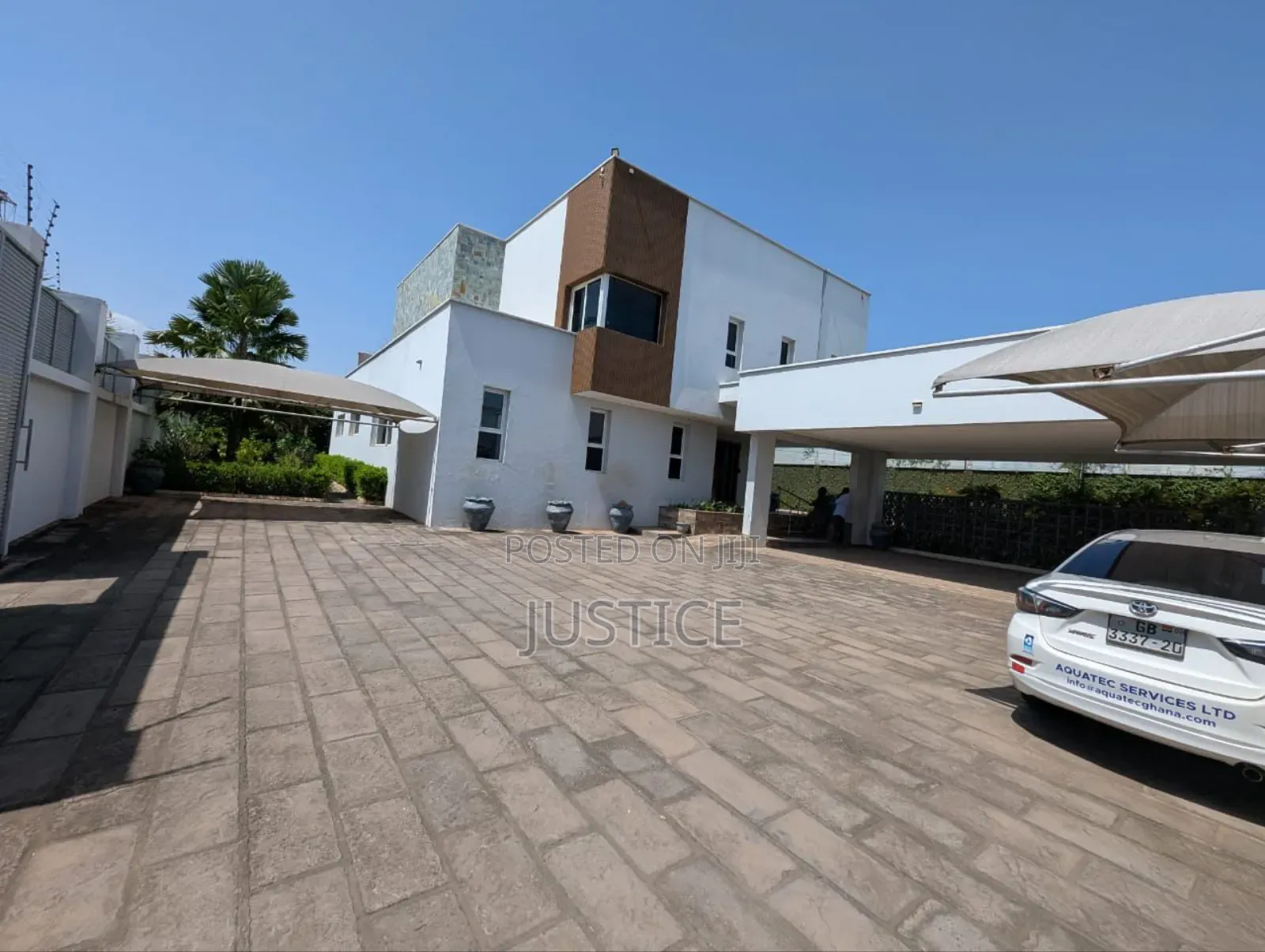 4bdrm Mansion in Airport Hills Estate for sale in Airport Residential Area