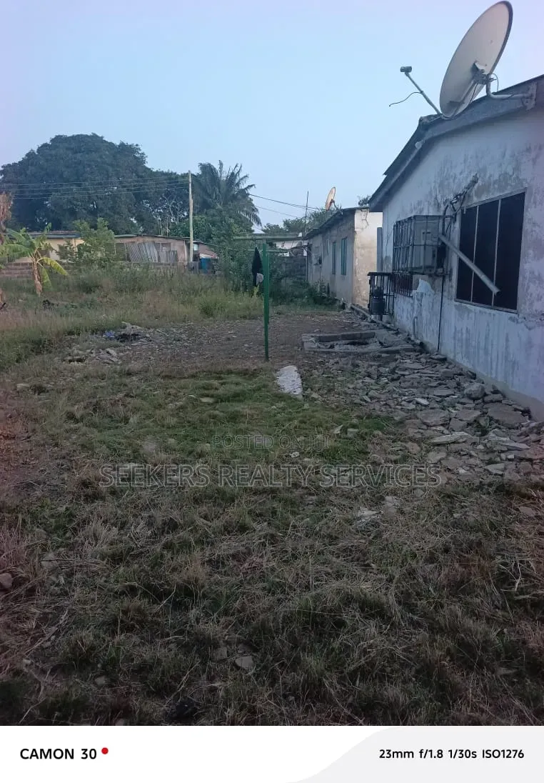 One and Half Plot of Land Freehold for Sale at Osu in Nyaniba Estate