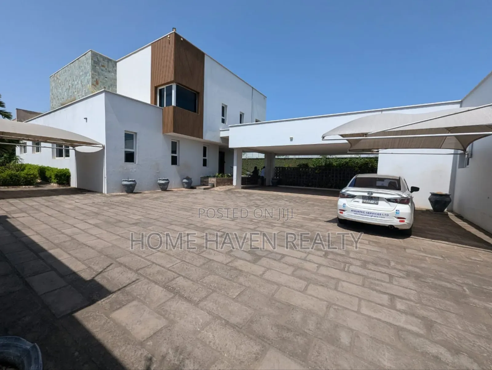 4bdrm House in Airport Hills for sale in Airport Residential Area