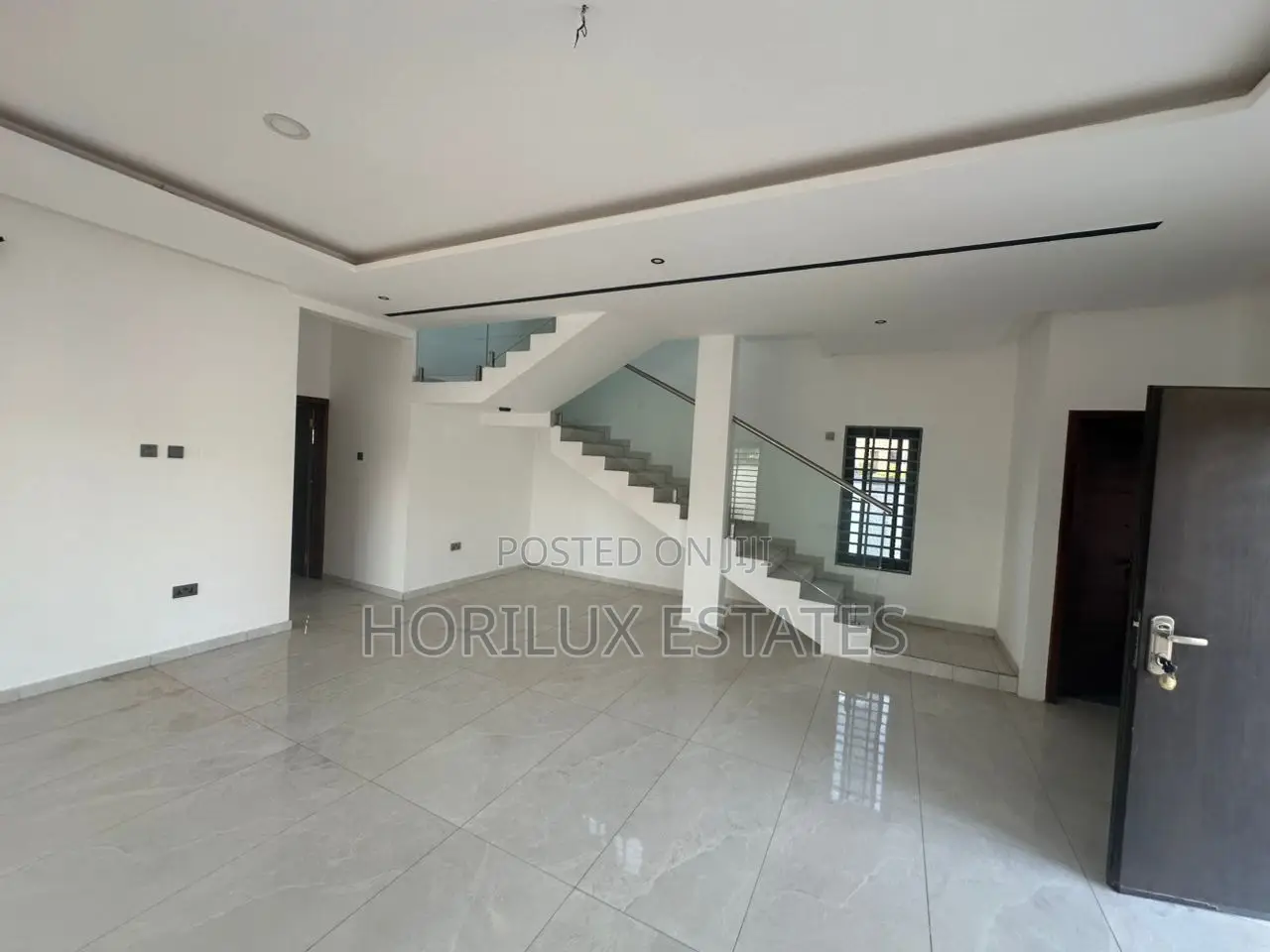 4bdrm Duplex in Tema Com. 25 for sale in Tema Metropolitan