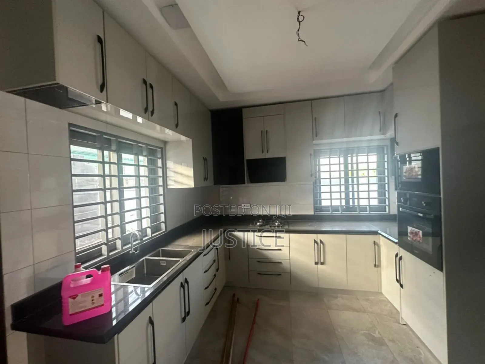 4bdrm House in C25 Tema, Community 25 for sale in Community 25