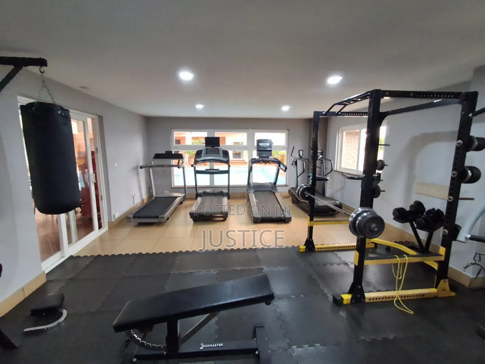 Furnished 3bdrm Apartment in Airport for rent in Airport Residential Area