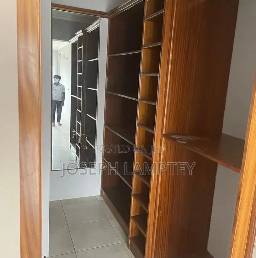 3bdrm Townhouse / Terrace in Joseph Lamptey, Accra Metropolitan in Accra Metropolitan
