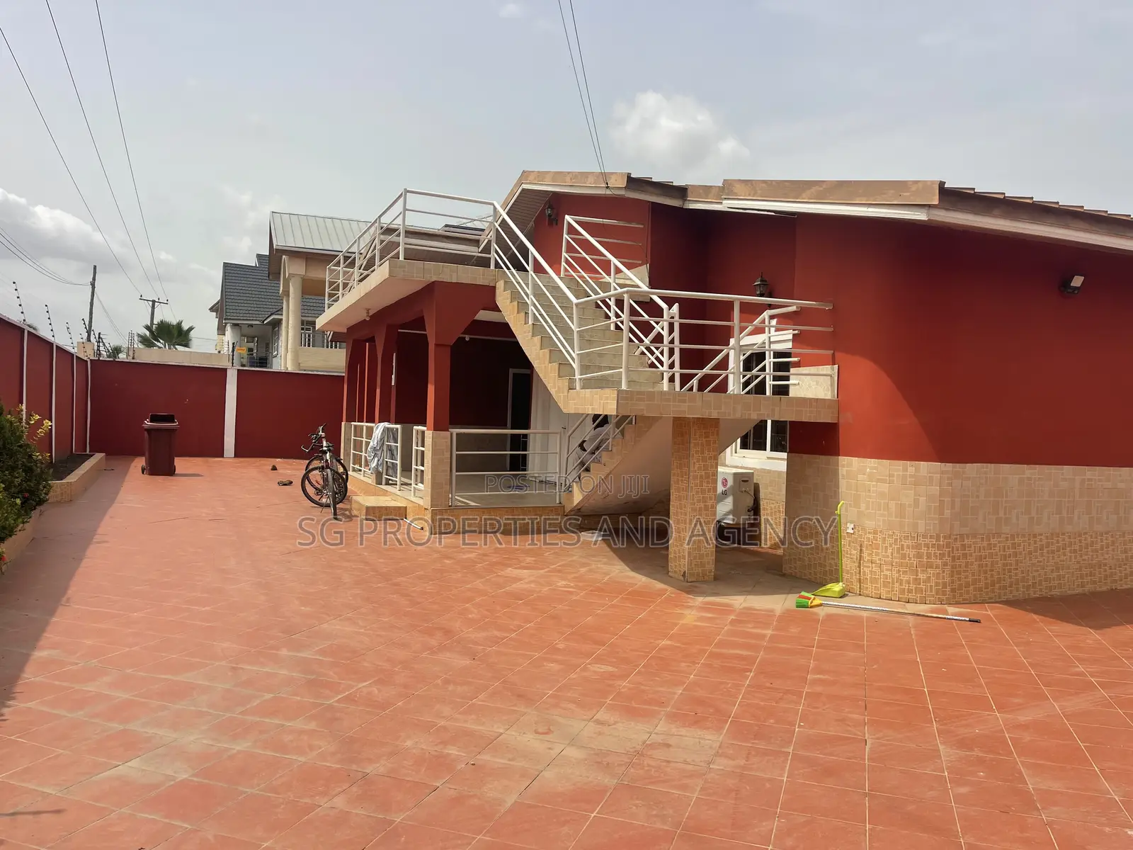 4bdrm House in Batsonaa, Baatsona Total for rent in Baatsona Total