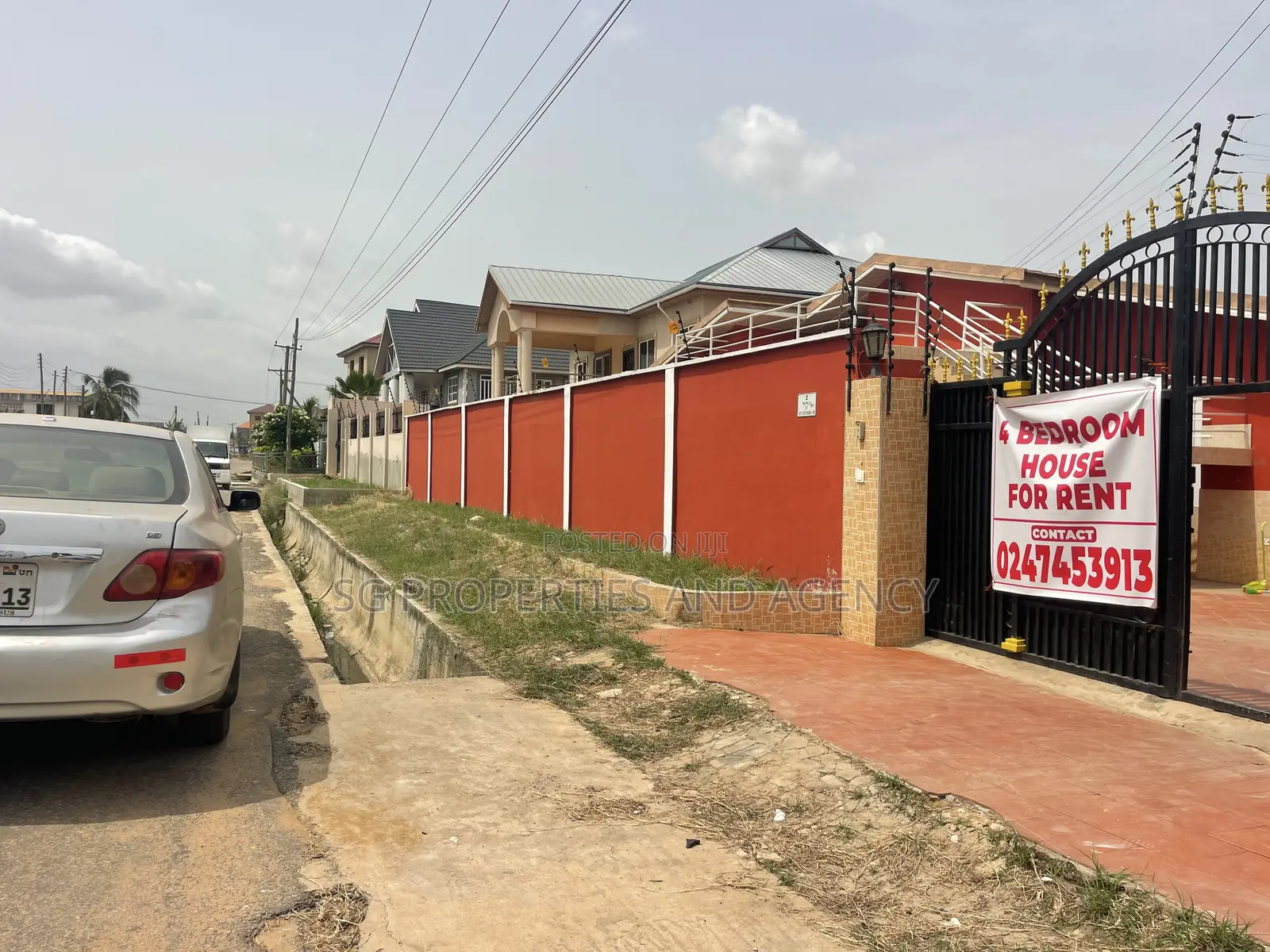 4bdrm House in Batsonaa, Baatsona Total for rent in Baatsona Total