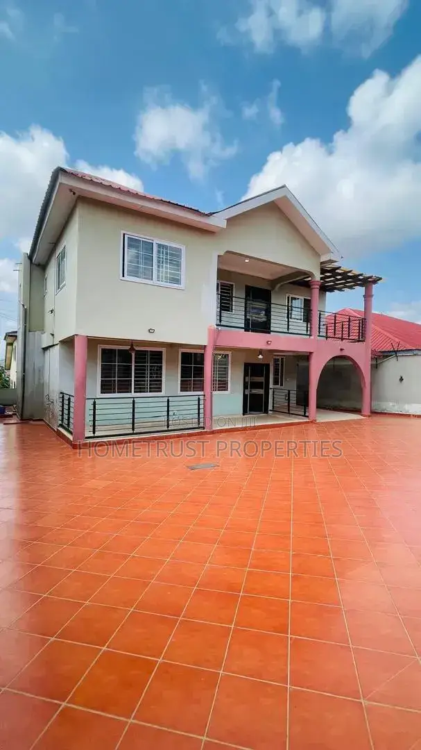 5bdrm Duplex in Pokuase Acp for rent in Pokuase