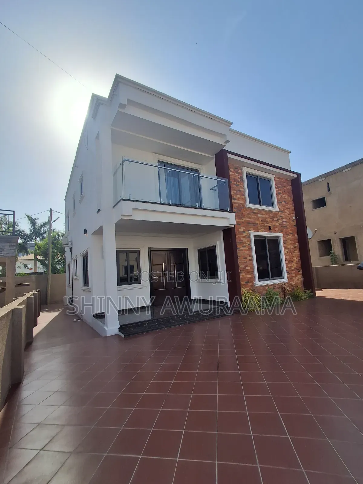 Furnished 4bdrm Townhouse / Terrace in East Legon, American House in American House