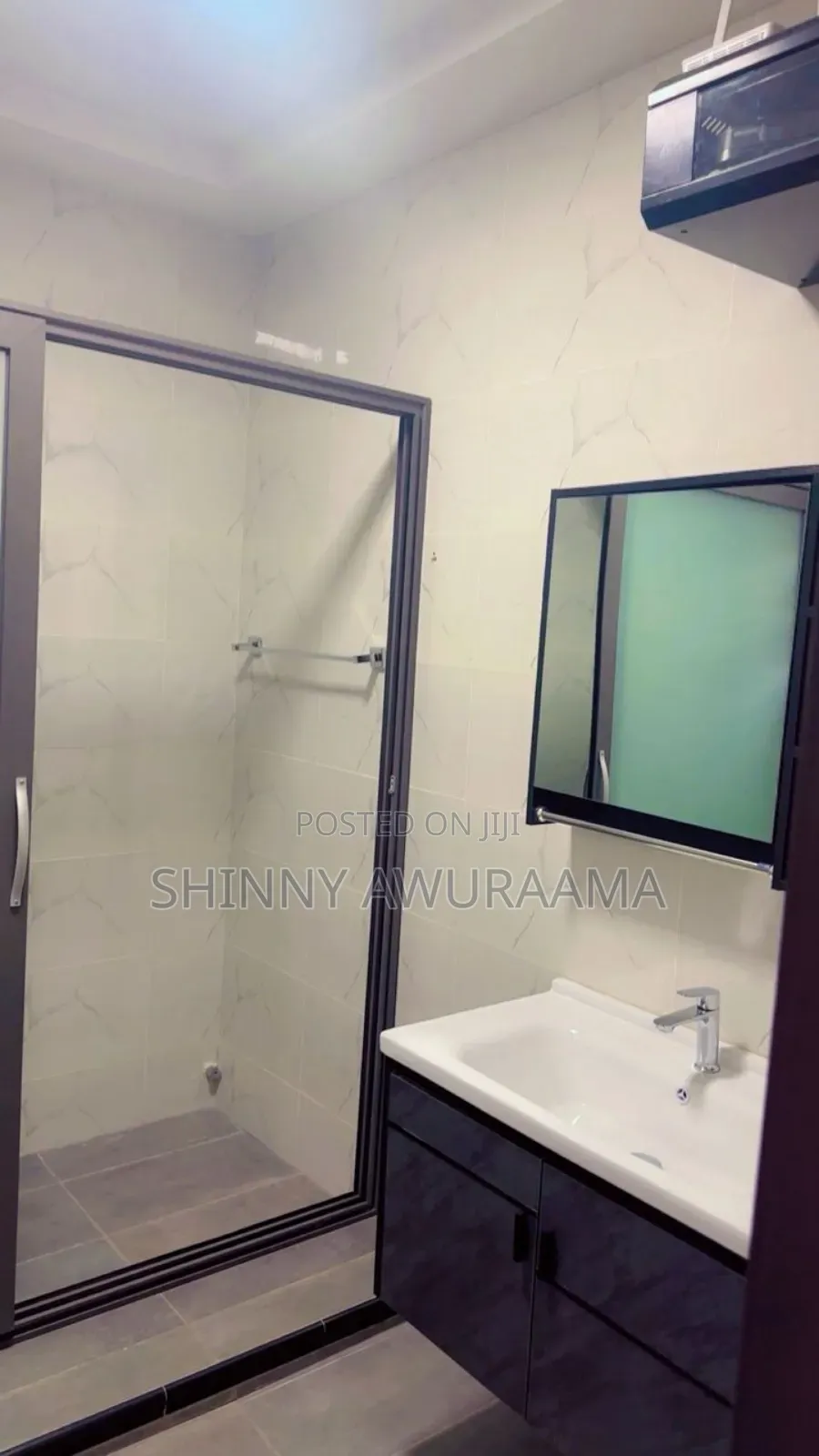 Furnished 4bdrm Townhouse / Terrace in East Legon, American House in American House