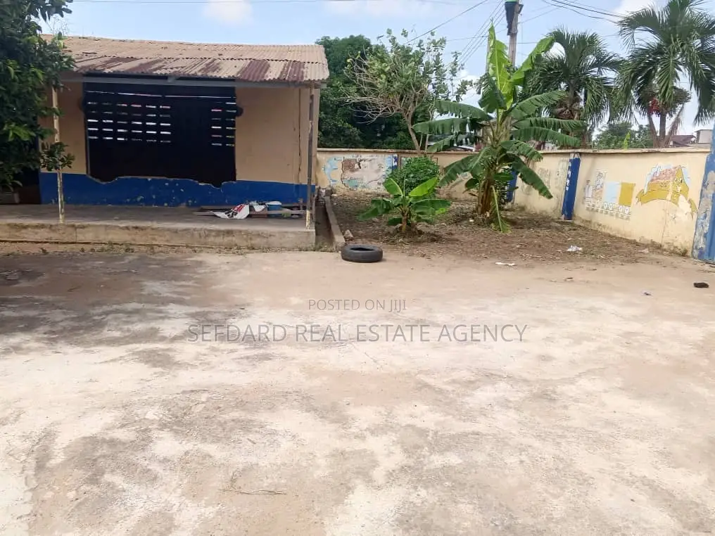 Hot Sale – Prime Old School Complex for Sale in Santa Maria
