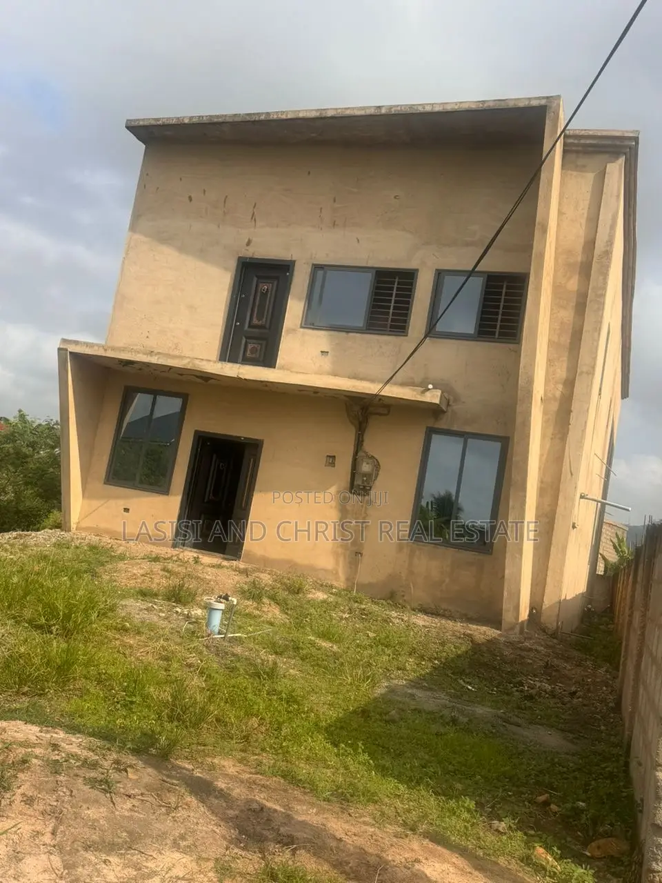5bdrm Duplex in Lasisi And Christ, Amasaman for sale in Amasaman