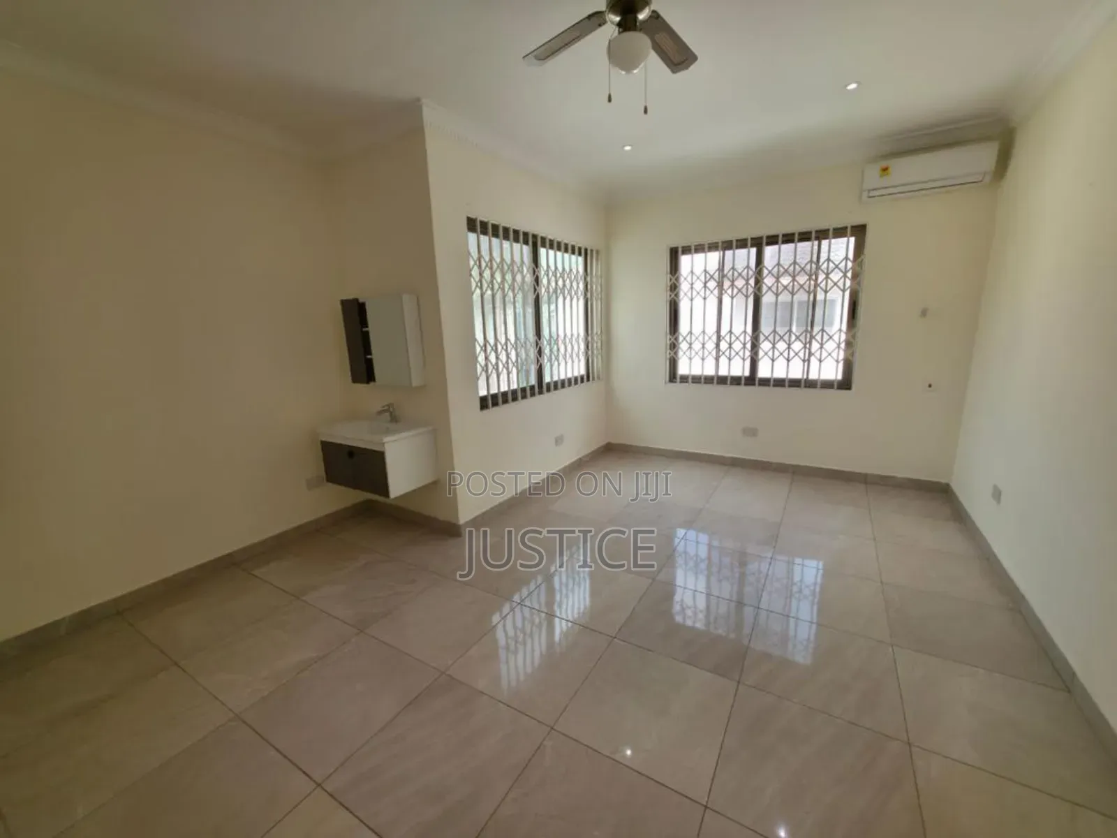 8bdrm Mansion in East Legon, A&C Mall Area for rent in A&C Mall Area