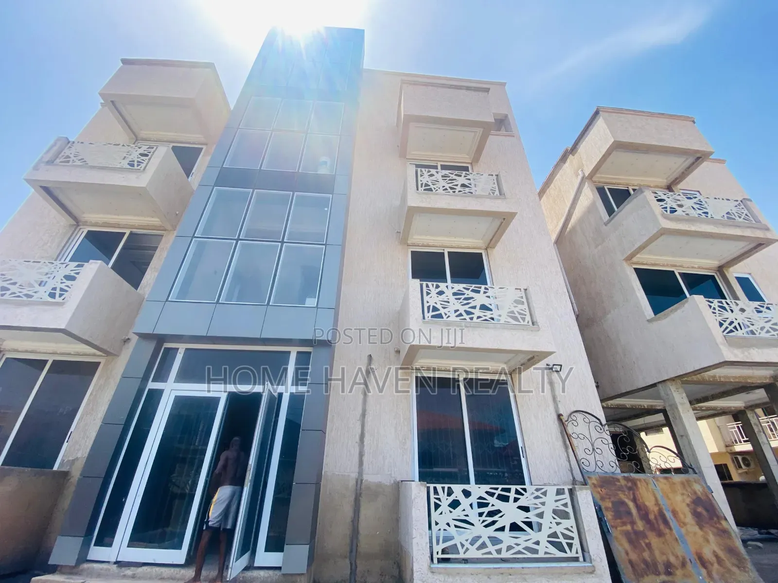 3bdrm Apartment in East Airport, Manet Junction for rent in Manet Junction