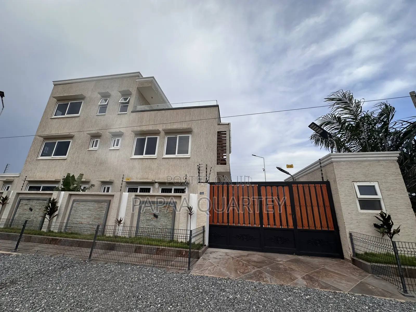 Furnished 4bdrm Townhouse/Terrace in Tseaddo for sale in Tseaddo