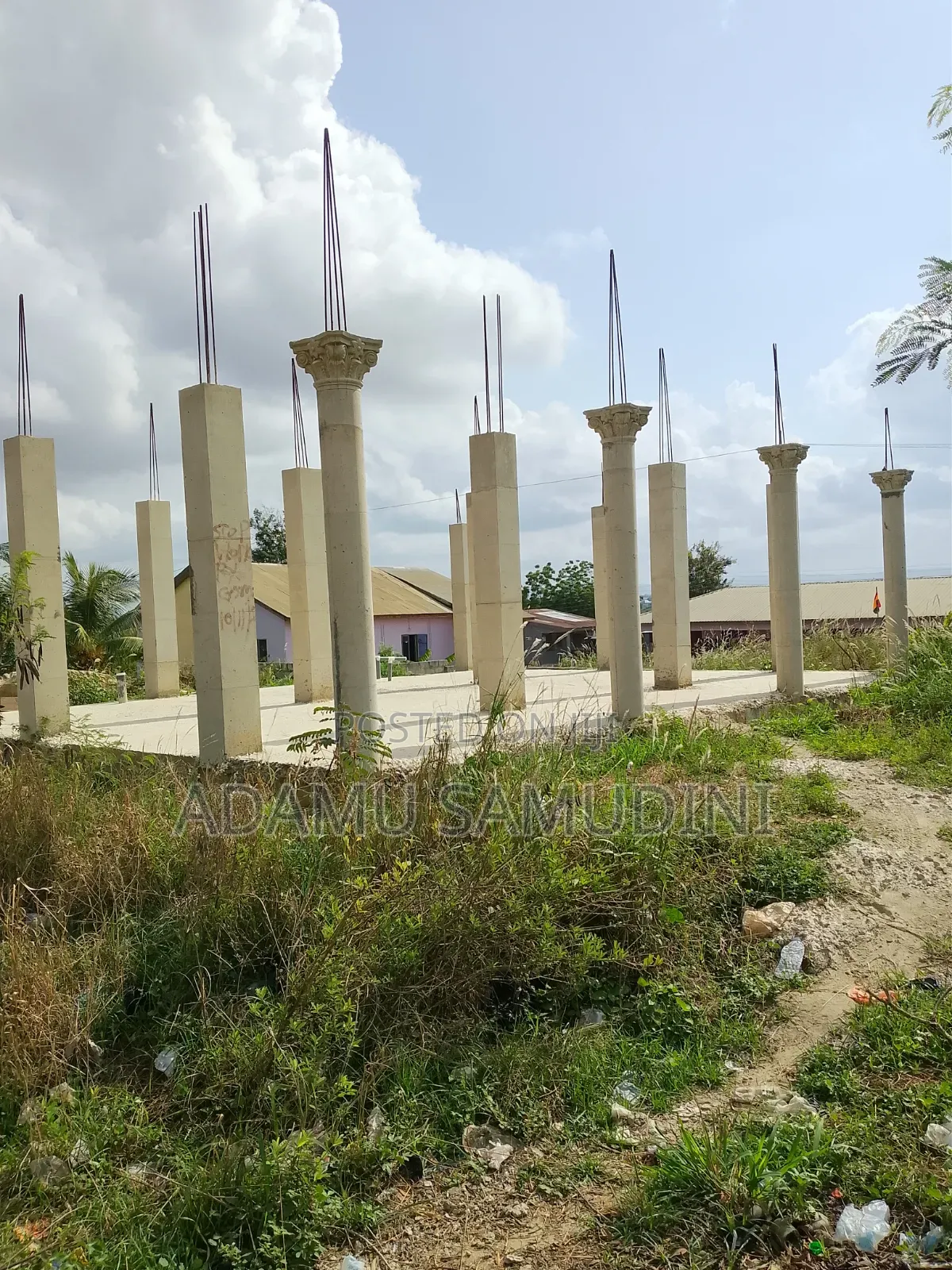 Road Side Land With 3shops Footen N Pillar Structures for Cool Price in Ga South Municipal