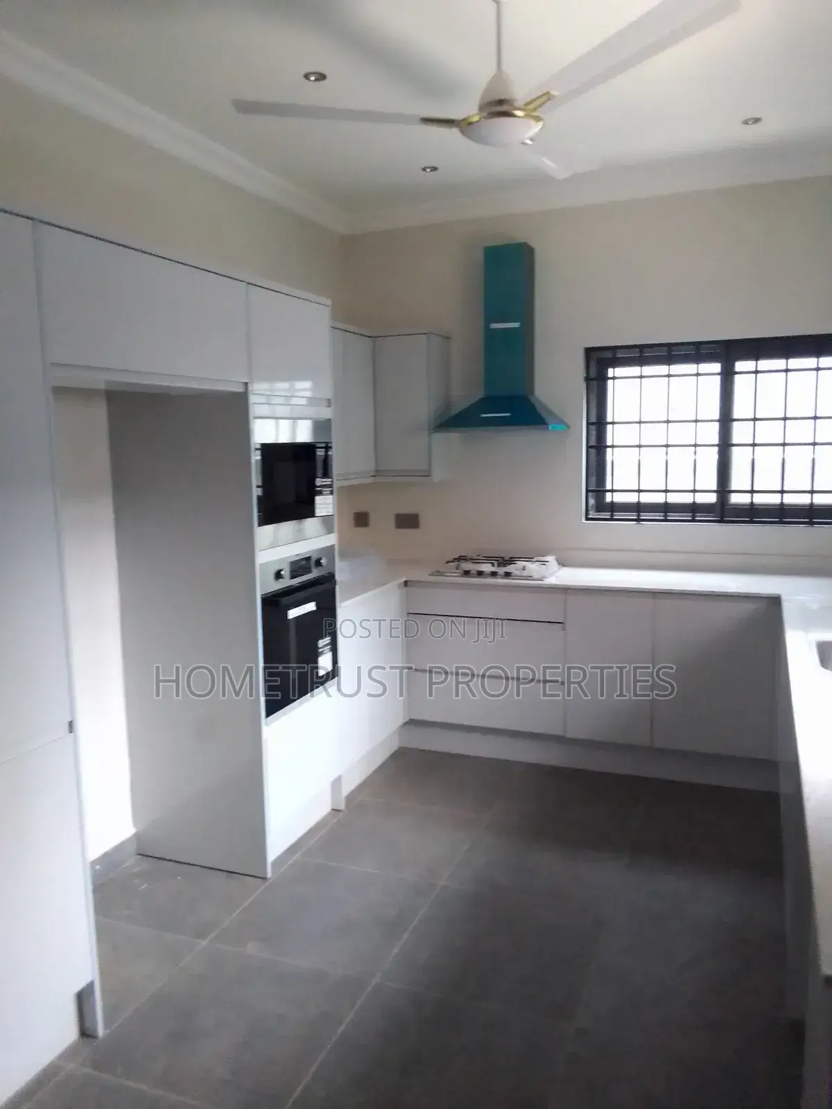 4bdrm Duplex in Ashongman Melcom, Police Station for rent in Police Station