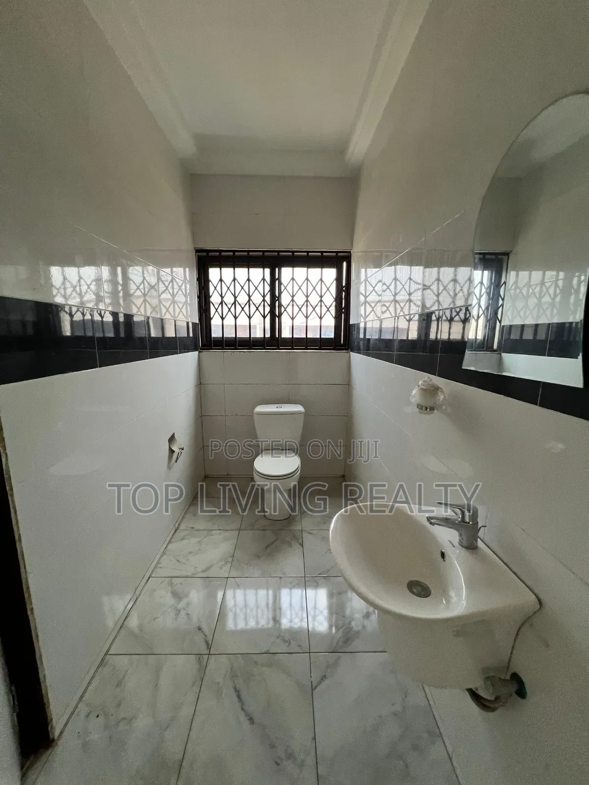 3bdrm Townhouse / Terrace in Oyarifa for rent in Oyarifa