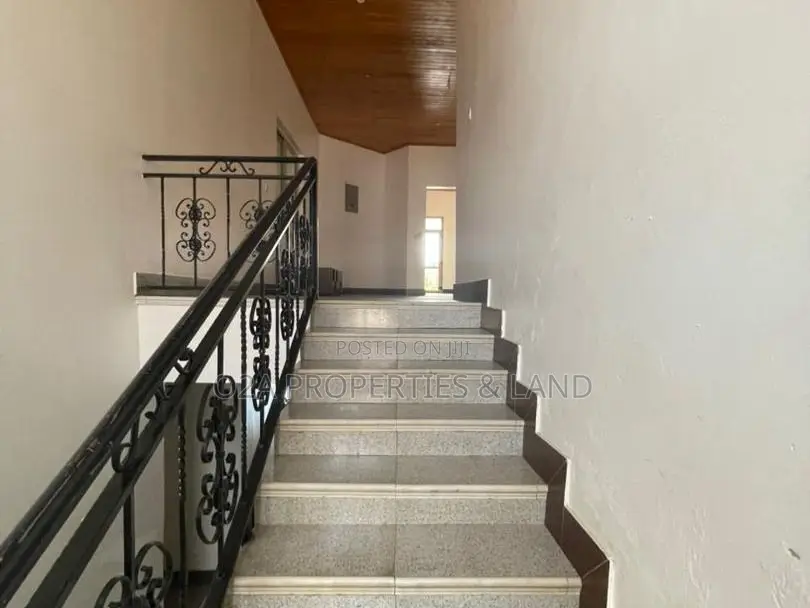 6bdrm House in Ars Roundabout, Boundary Road Area for rent in Boundary Road Area