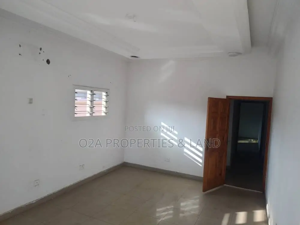 4bdrm House in Dzowulu, Dzorwulu for rent in Dzorwulu