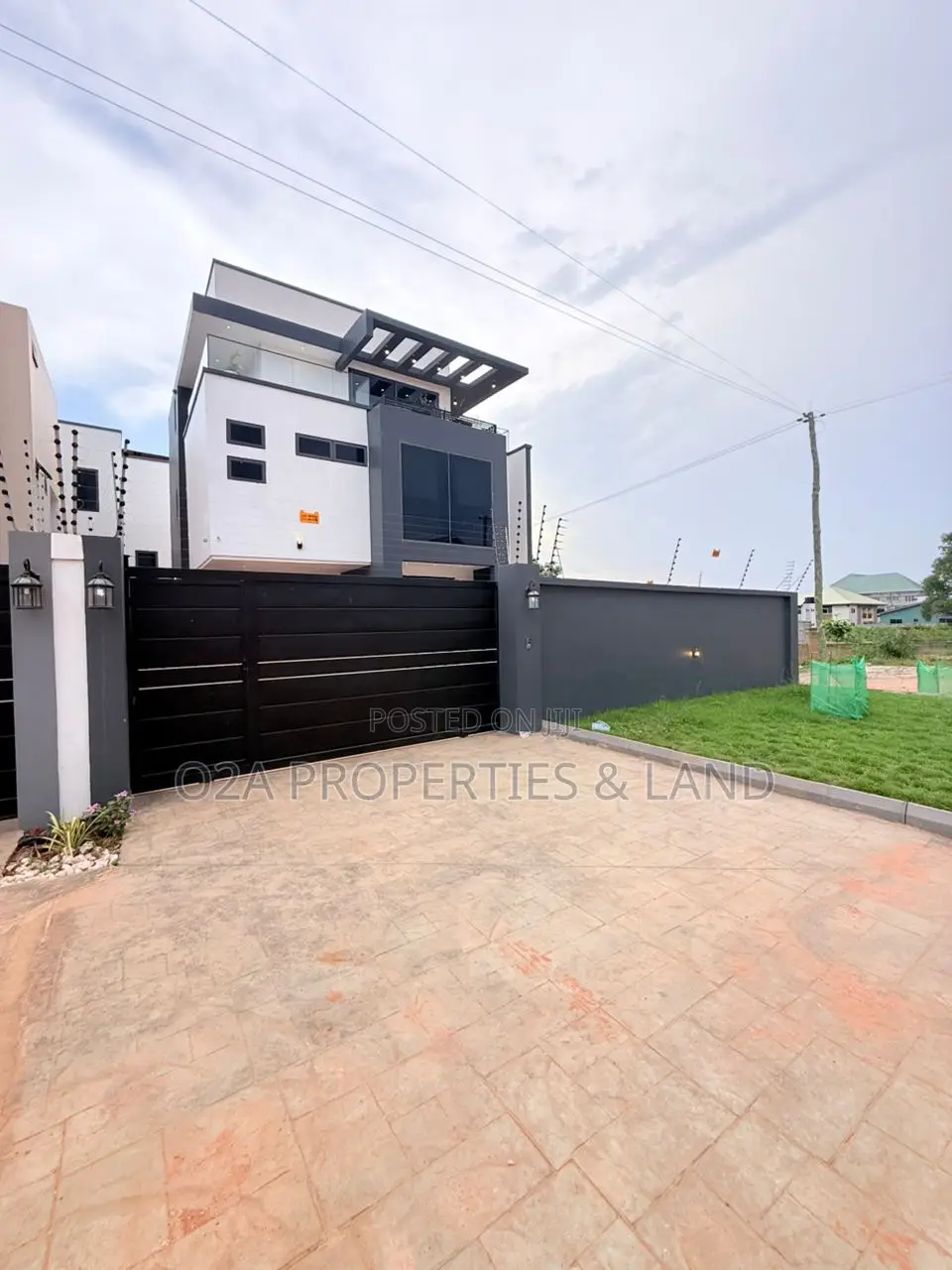 Furnished 3bdrm House in Lakeside Estate for sale in Lake Side Estate