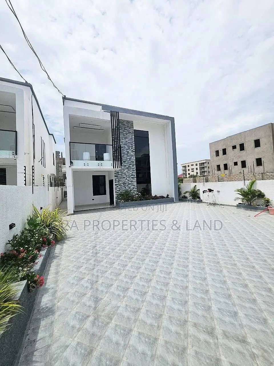 4bdrm House in East Legon Hills for sale in New Legon