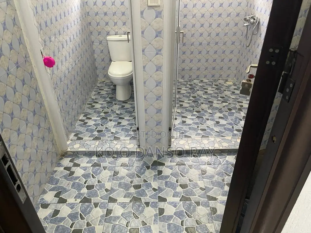 4bdrm House in Kwabenya for sale in Kwabenya