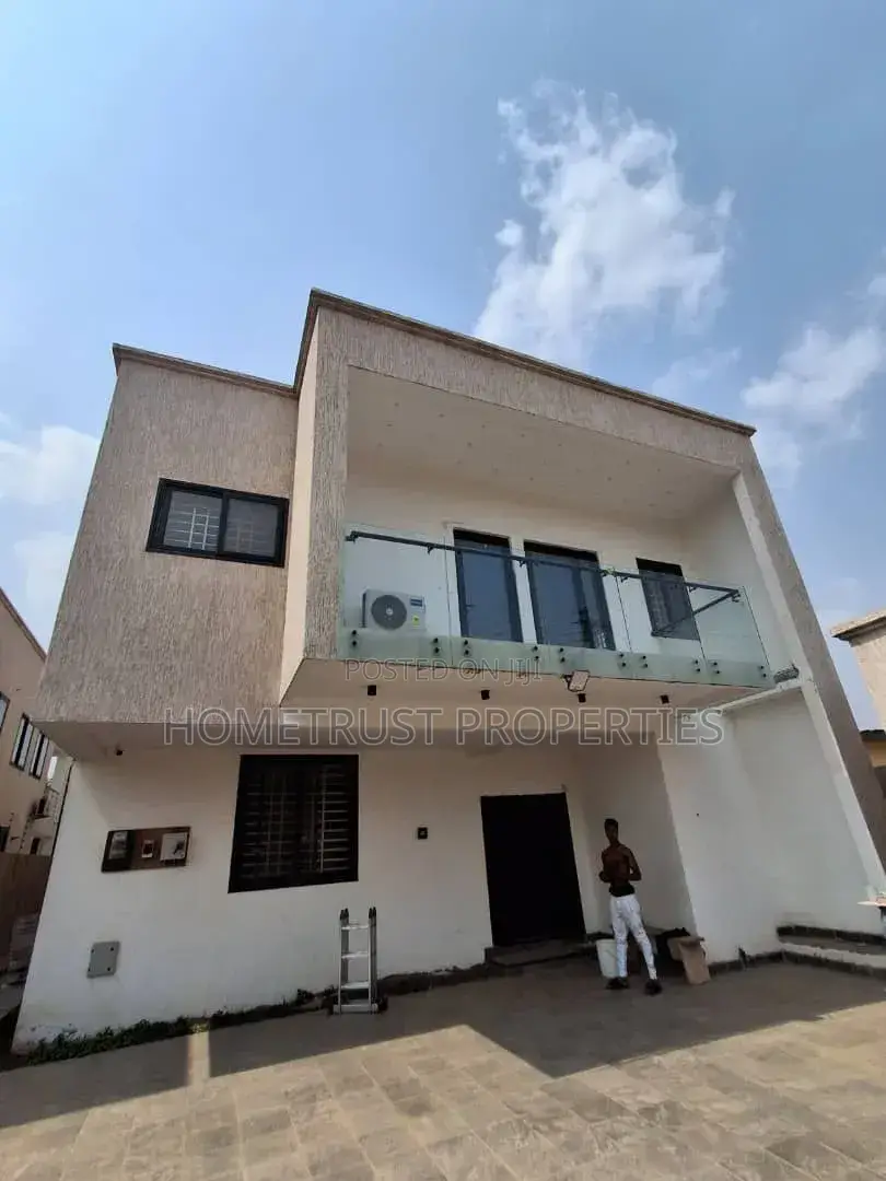 4bdrm Duplex in Agboba, School Park Area for sale in School Park Area