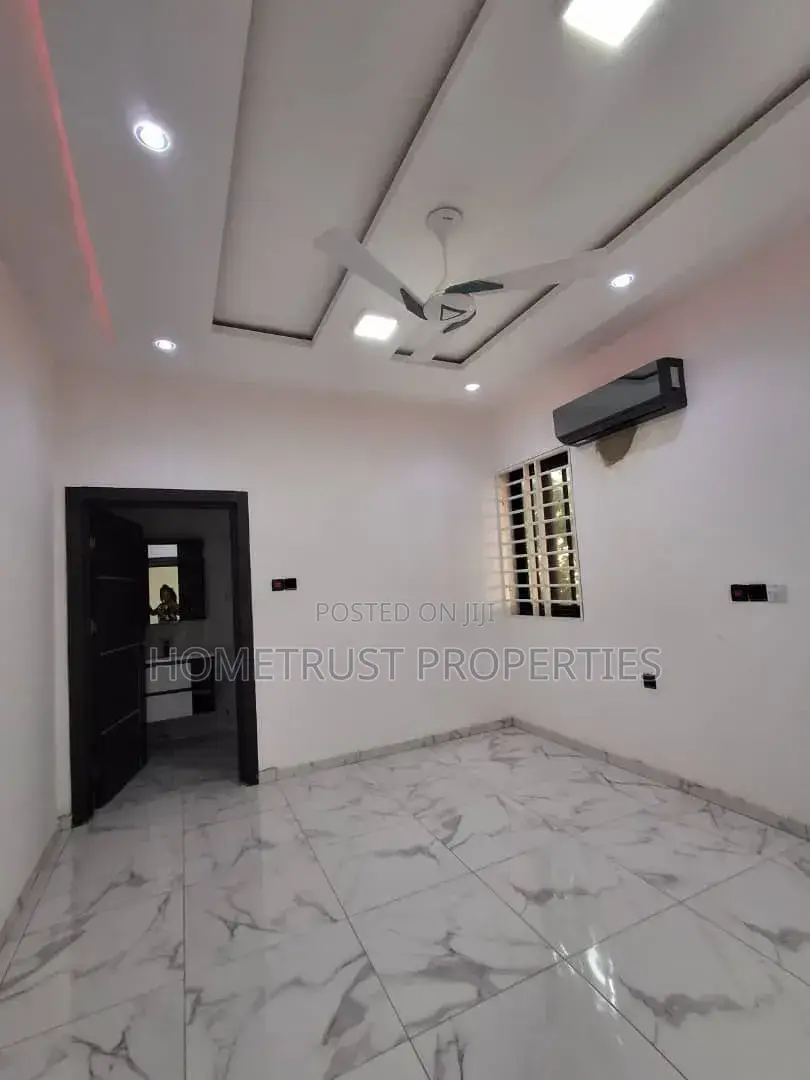 4bdrm Duplex in Agboba, School Park Area for sale in School Park Area