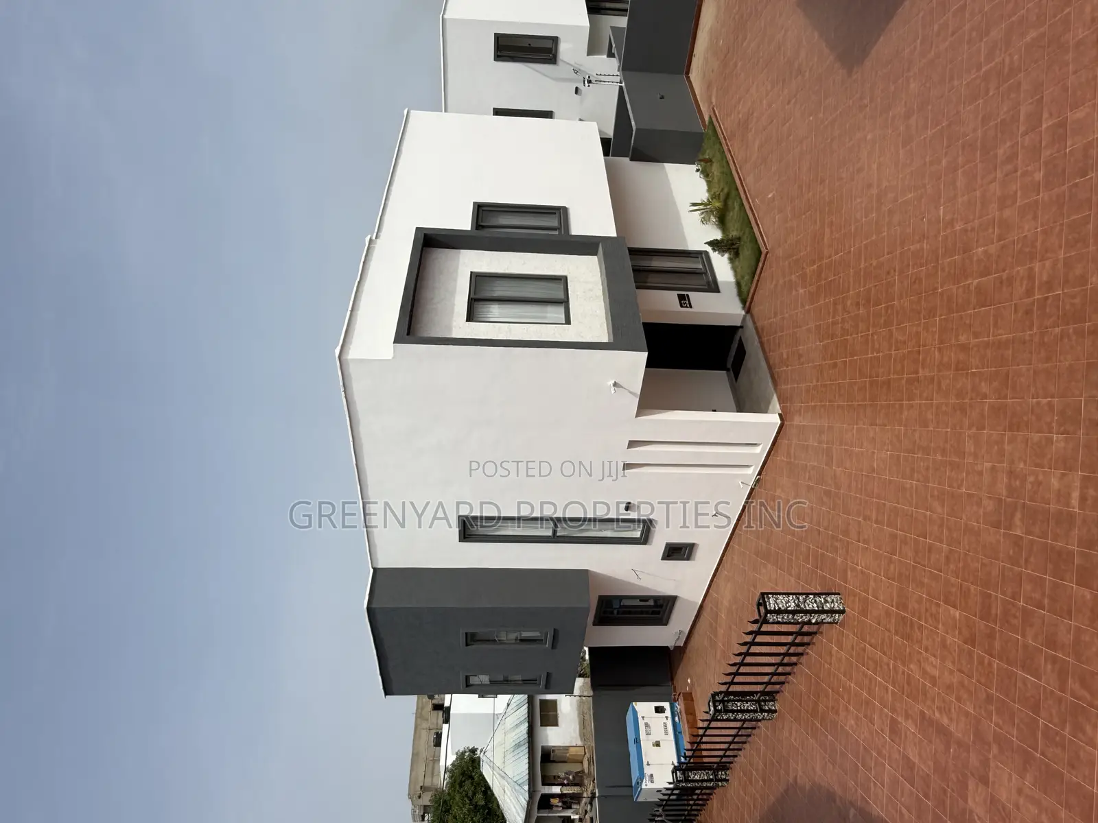 Furnished 3bdrm Townhouse / Terrace in Adjiringanor, East Legon in East Legon