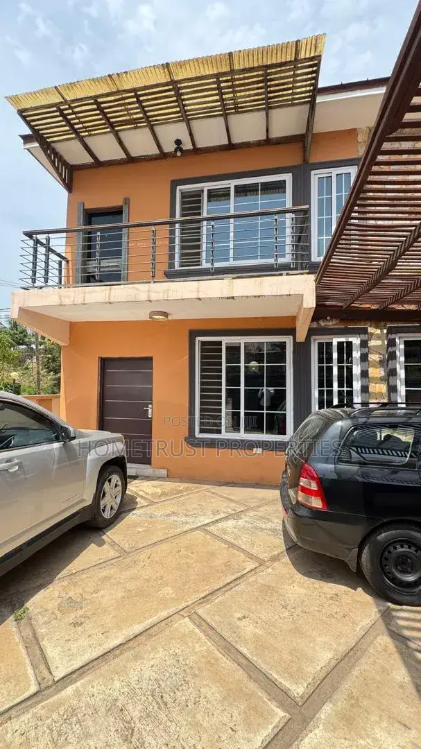 3bdrm Duplex in Achimota School Area for rent in School Area