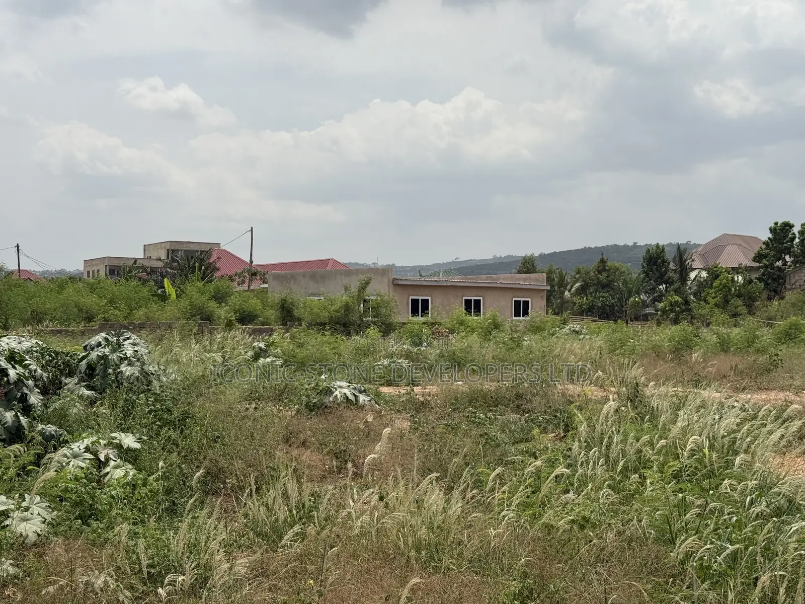 40/100ft Plot of Land at Abokobi Boi Junction. in Abokobi