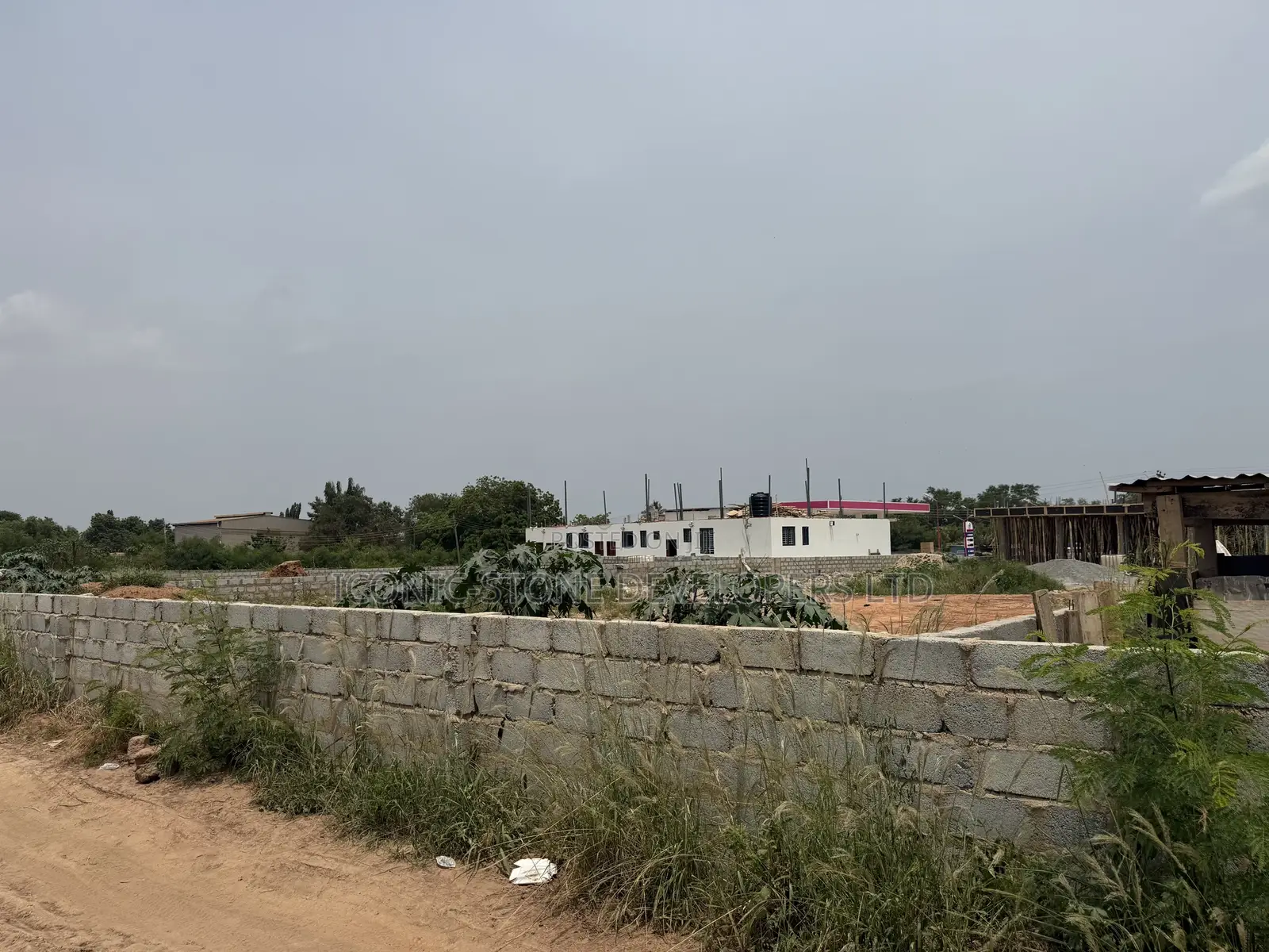 40/100ft Plot of Land at Abokobi Boi Junction. in Abokobi