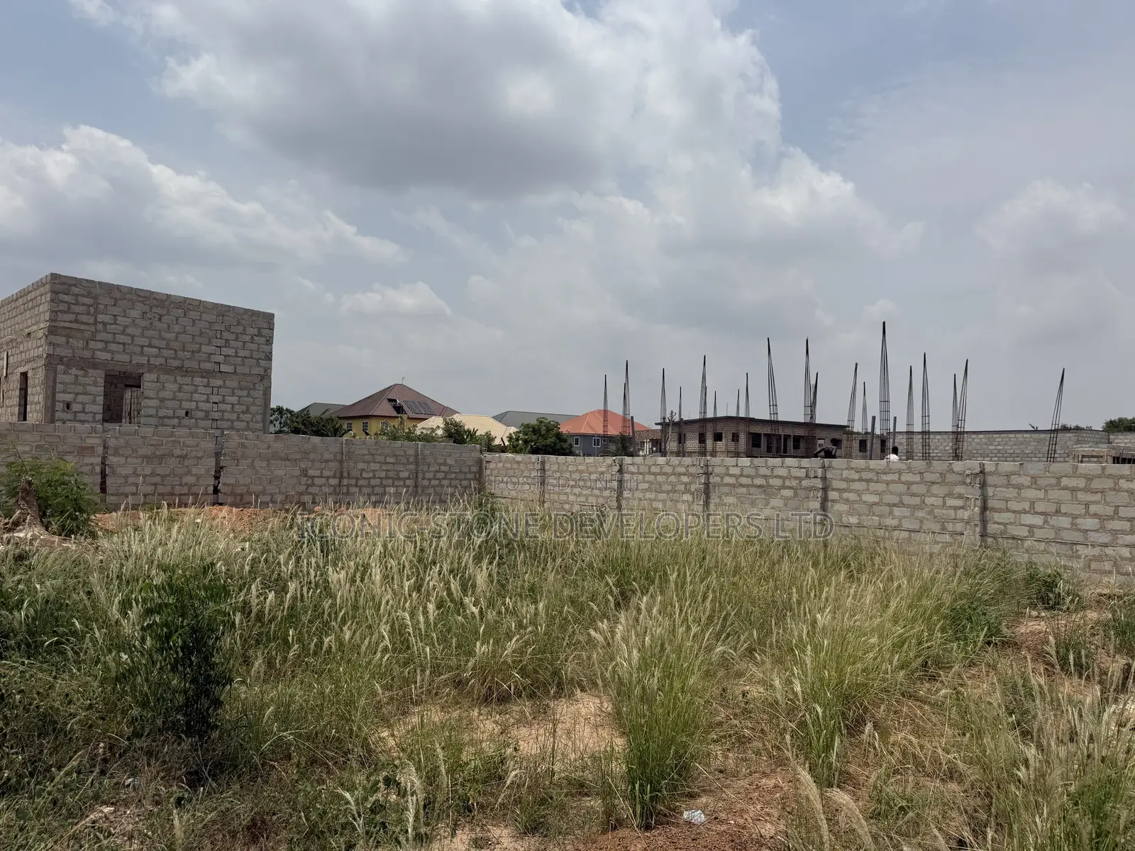 40/100ft Plot of Land at Abokobi Boi Junction. in Abokobi