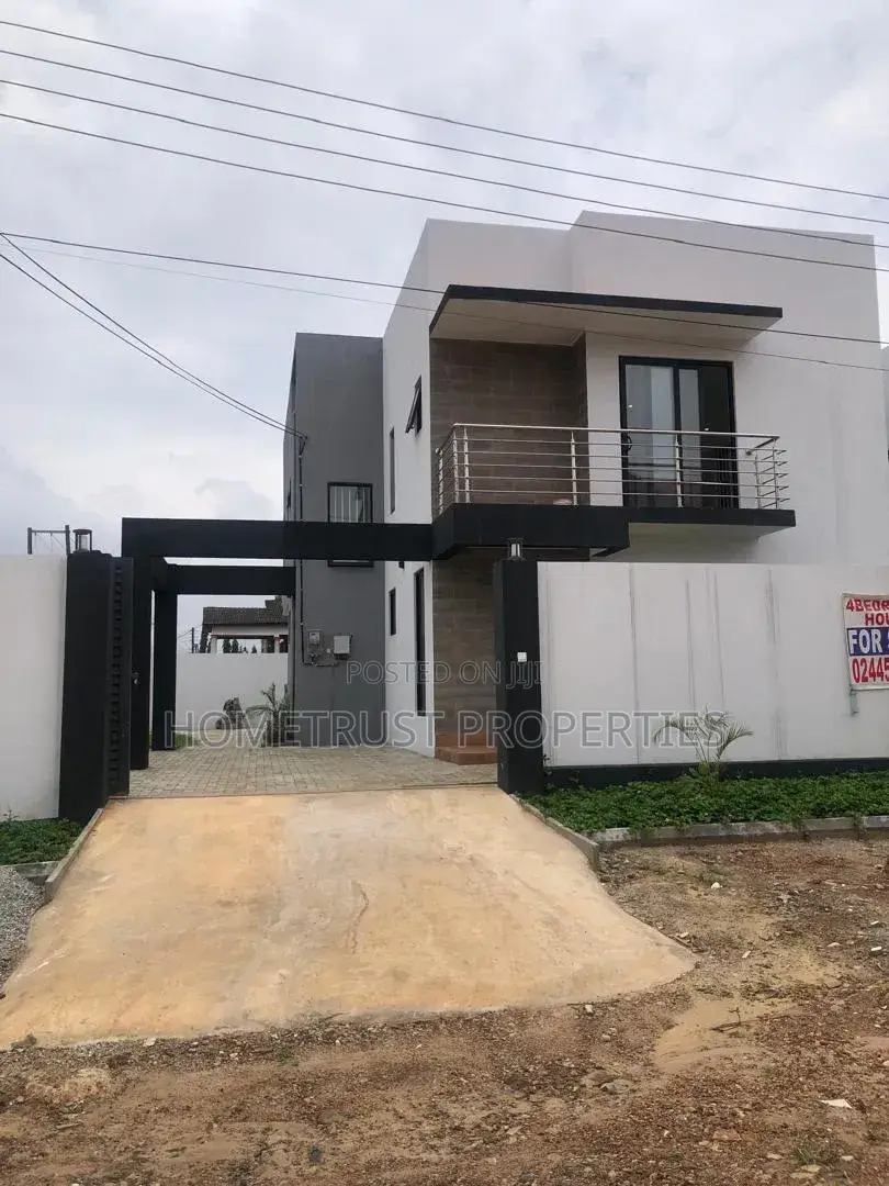 4bdrm Duplex in East Legon Ais Area, American House for rent in American House
