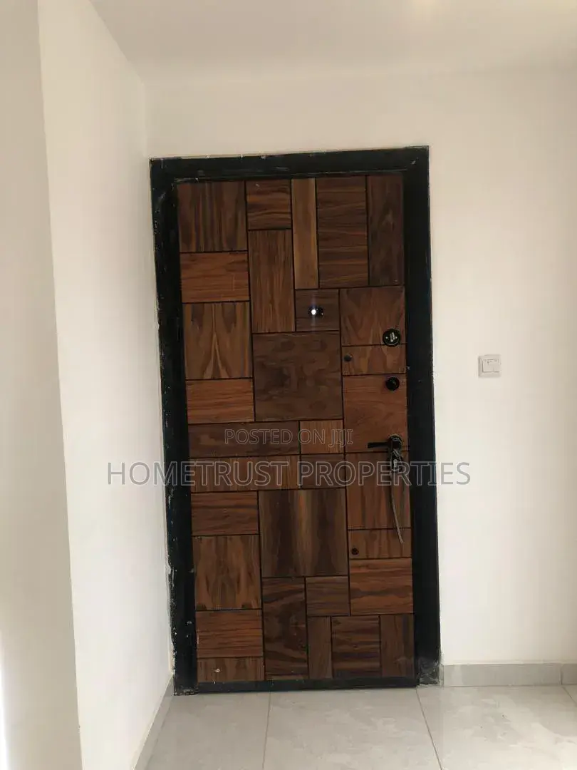 4bdrm Duplex in East Legon Ais Area, American House for rent in American House
