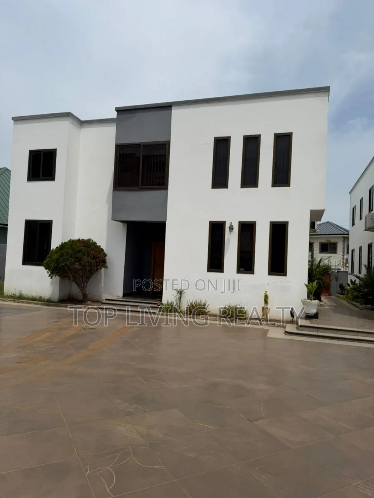 2bdrm Apartment in West Trassaco, East Legon for rent in East Legon