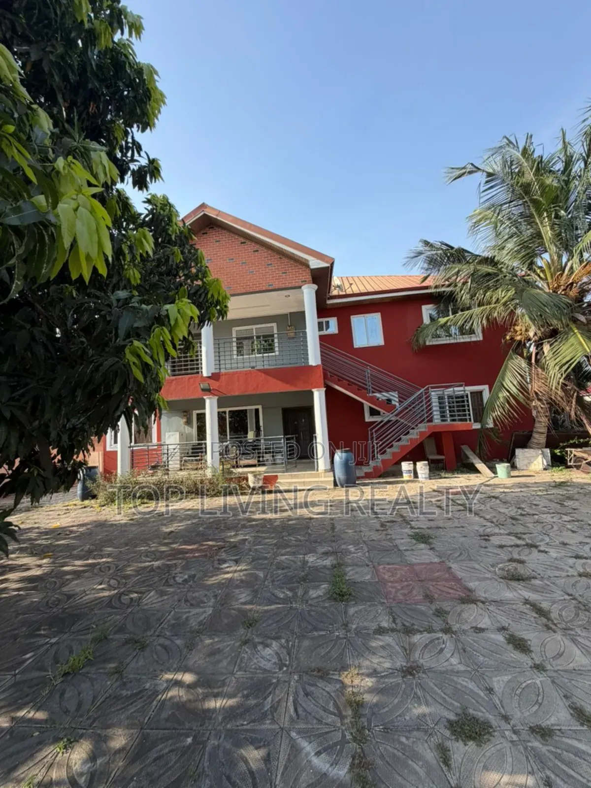 4bdrm Apartment in Nanakrom, Nmai-Dzorn for rent in Nmai-Dzorn