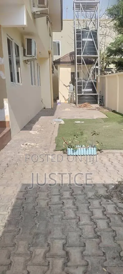 4bdrm House in Abelemkpe, Lincoln School Area for rent in Lincoln School Area
