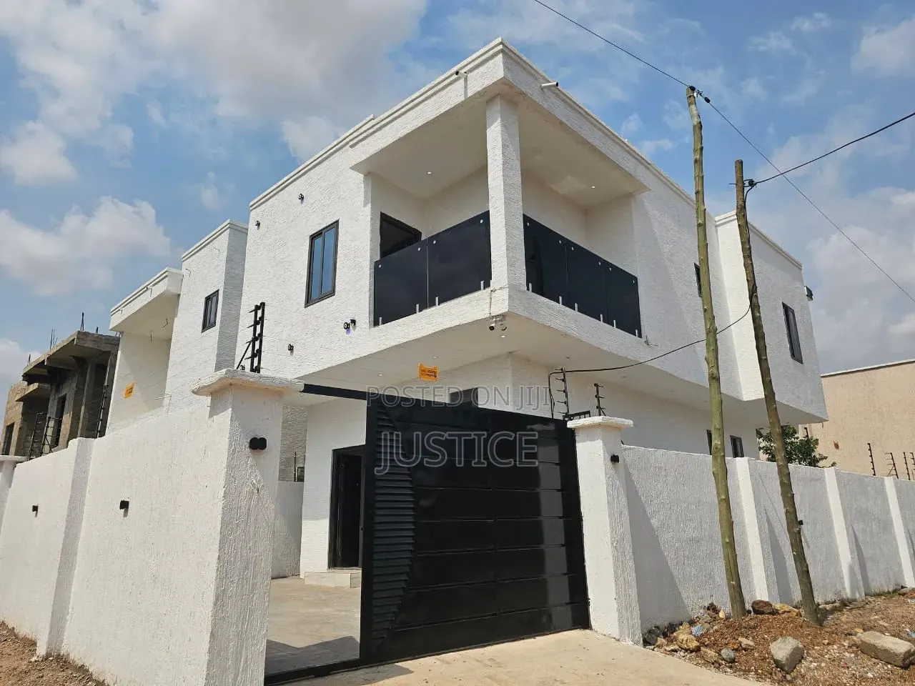3bdrm Duplex in East Legon Hills, Otano for sale in Otano
